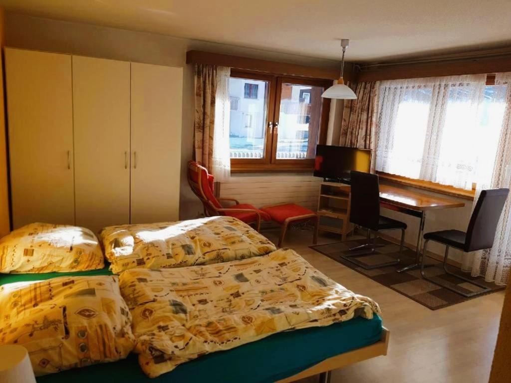 Free Cable Car & Bus In The Summer Haus L'Oree Saas-Grund Exterior photo